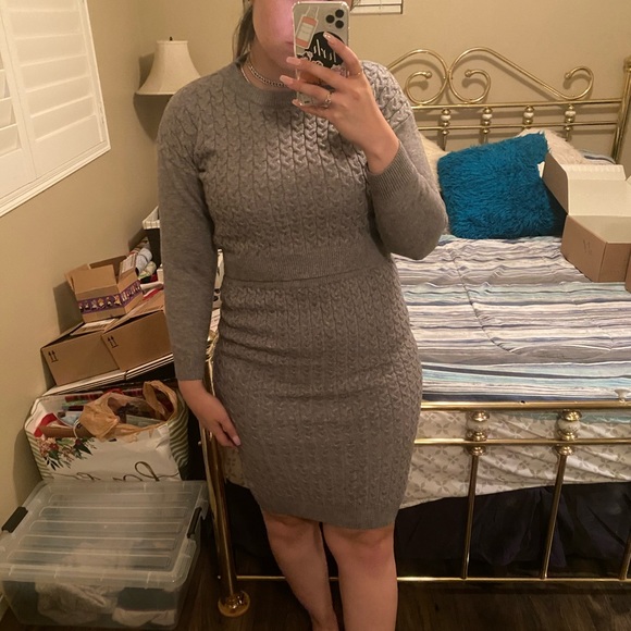 [SOLD] Heartloom Crop Sweater & Skirt (Asher) Set - Picture 9 of 10